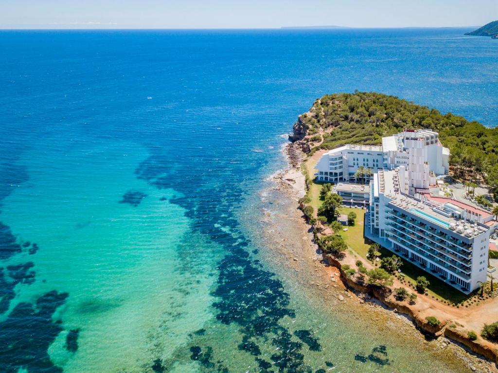 spainhotelstv's tweet photo. Sol Beach House Ibiza - Adults Only - Santa Eularia des Riu😀
https://t.co/kgEKMYzpKZ👍
**
#santaeulariadesriu #spain #mp_spainok #earthofficial #visitspain #mp_traveldestination #passionpassport #heatercentral #instagram #instagood #travelawesome #travel #wanderlust #repost #a✴️ https://t.co/Aea4IGPVyj