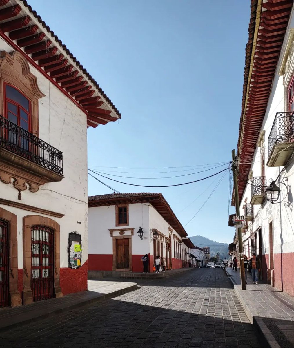 GoMichoacan's tweet photo. Ok, pero la arquitectura michoacana. 😍

#RespiraMichoacán 🍃 https://t.co/oadDC8r7fW