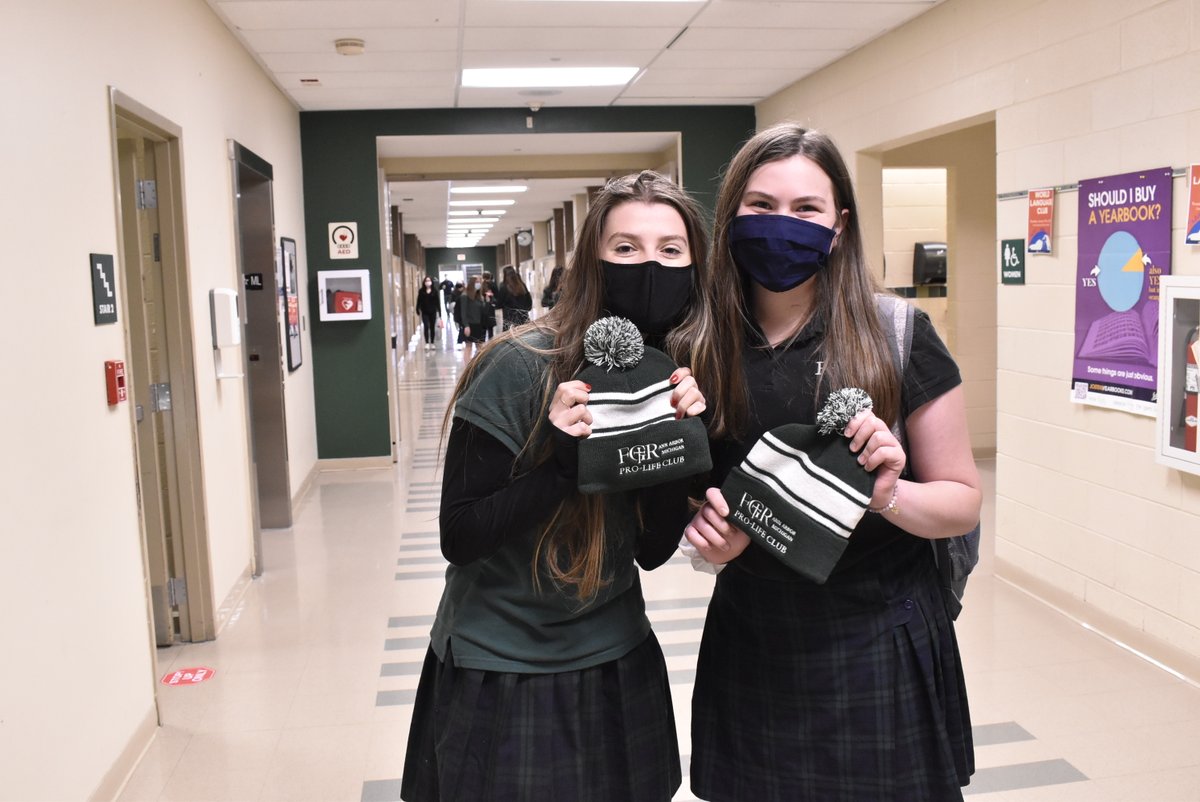 FGRHSAA's tweet photo. Students are getting ready to head to the March for Life! FGR is proud to have three buses full of students, faculty and staff attending the March. Thanks to our Pro-Life Club for the chance to stand up for the unborn in Washington, D.C.
#IntentionalDiscipleship https://t.co/5edri7cJQA
