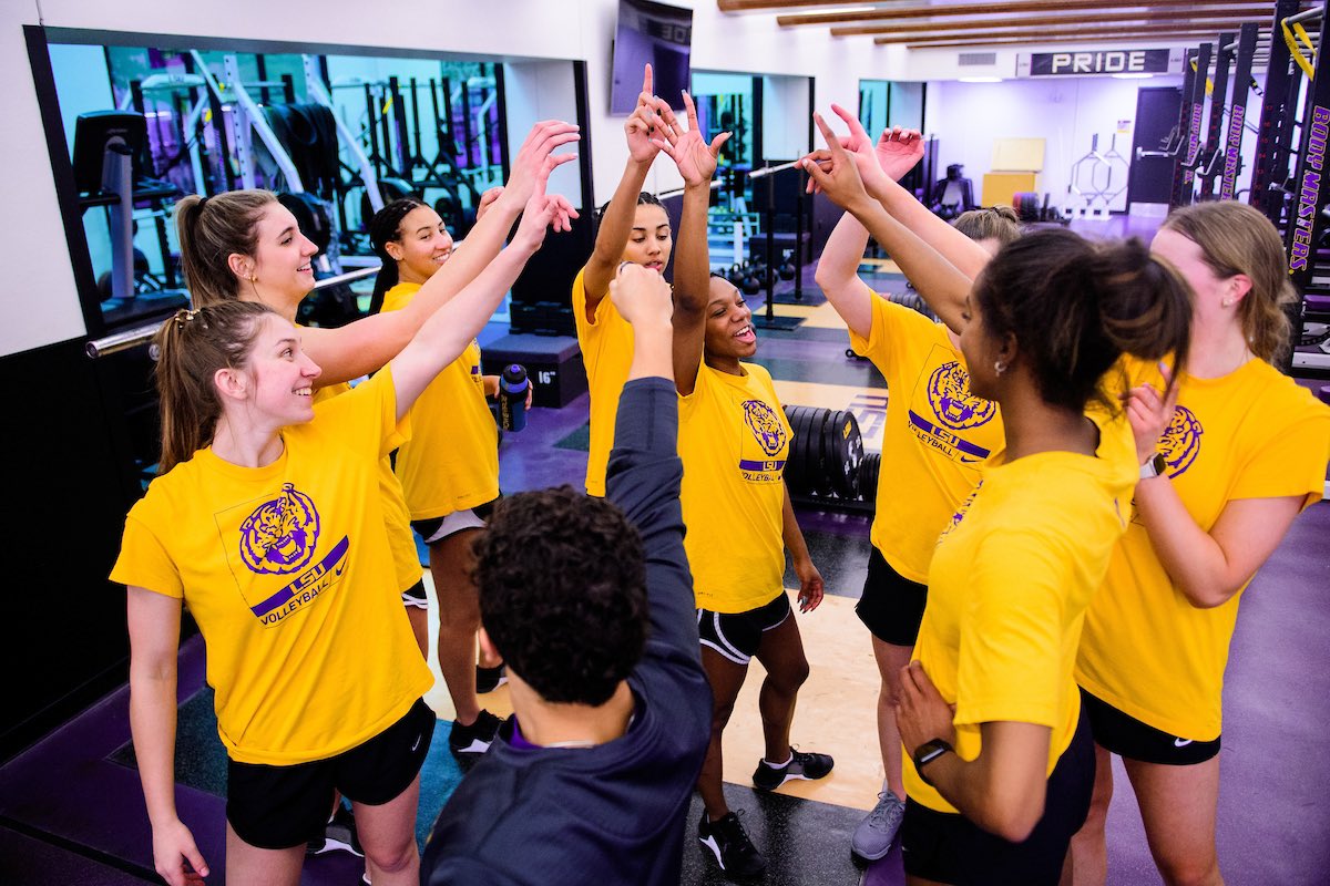 LSU Volleyball (@lsuvolleyball) on Twitter photo Back to the Grind πͺ Back to the Grind πͺ