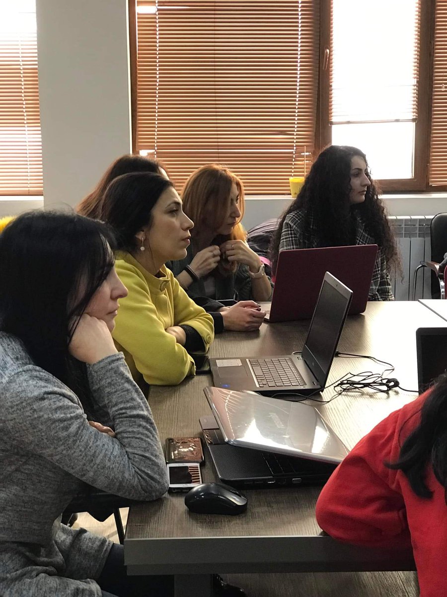 AcademyRelq's tweet photo. #RelqWorkshop 

😉Our students never lack motivation.

✅Yesterday a workshop with Rouben Meschian took place. 

Our guest effectively shared not only useful knowledge but also was able to motivate the participants to build their career path. https://t.co/LhFz4JHGoN
