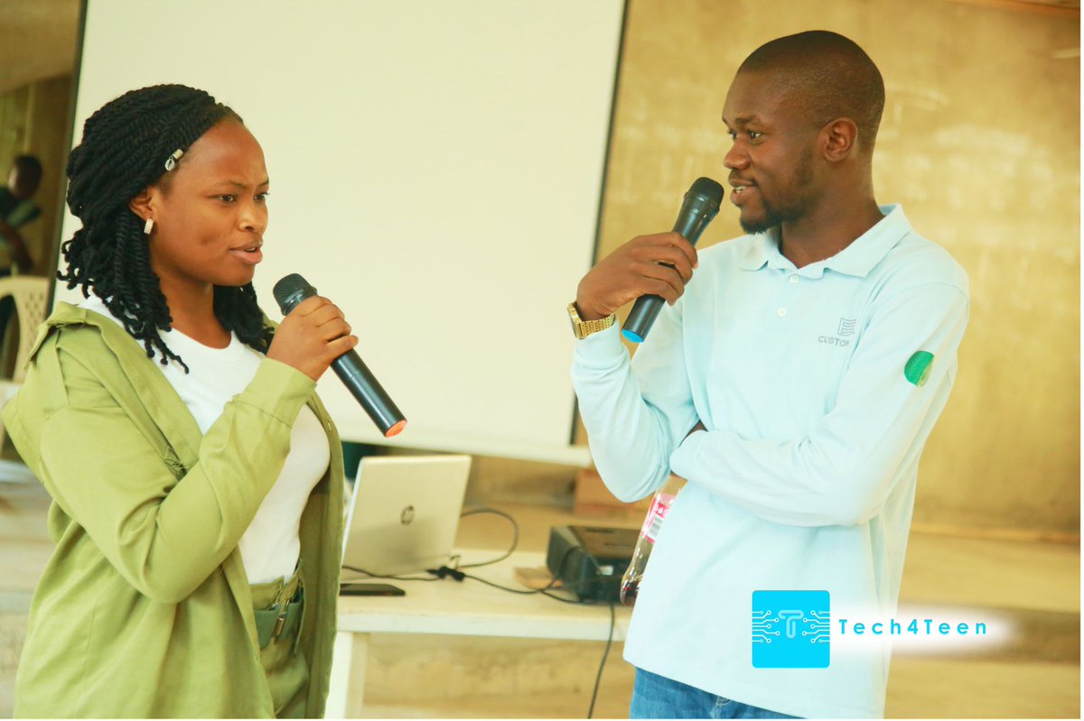 AdedejiOshinojo's tweet photo. Our journey took us to Bishop Delisle College, Lokoja. It was a very amazing moment with the students as we introduced them to brainstorming, making research, design thinking and career development .

@_Tech4Teen @officialnyscng 
#TechAwareness
#TechOutreach
#NYSCCDSPROJECT https://t.co/OCVWS83Sjw