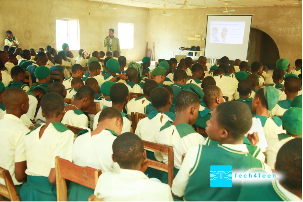 AdedejiOshinojo's tweet photo. Thanks to @iamkayfactor for joining us today &amp; sharing His Story with the teenagers. Kay said “If you will be successful tomorrow, it’s in your hand and if you won’t be successful, it’s also in your hand.”

@_Tech4Teen @officialnyscng 
#TechAwareness
#TechOutreach
#NYSCCDSPROJECT https://t.co/0QM6S9jEn3