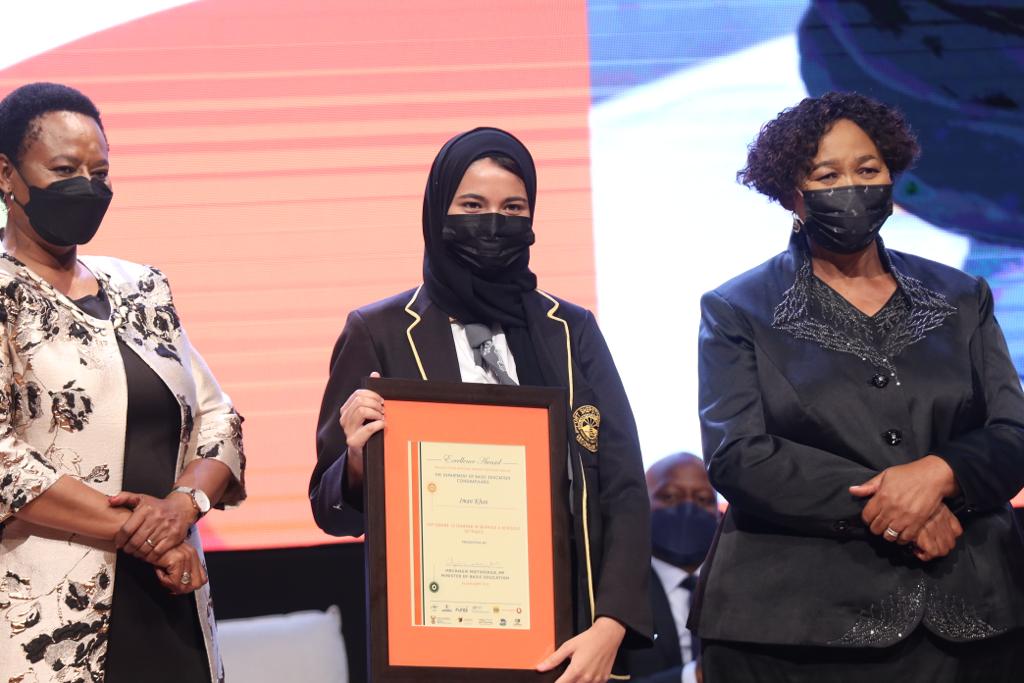 SA's top 33 matrics know who they are! They'll be stepping into their futures with laptops, mobile WIFI routers, data and other supplies from MTN. To the Class of '21: Despite the challenges of the year, you produced quality results. Halala! #MatricResults2021