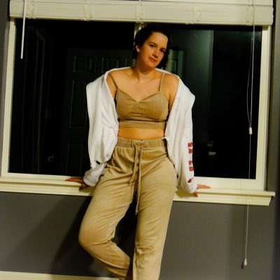imhollybeth's tweet photo. #NewProfilePic https://t.co/qqv7aTdHAH
