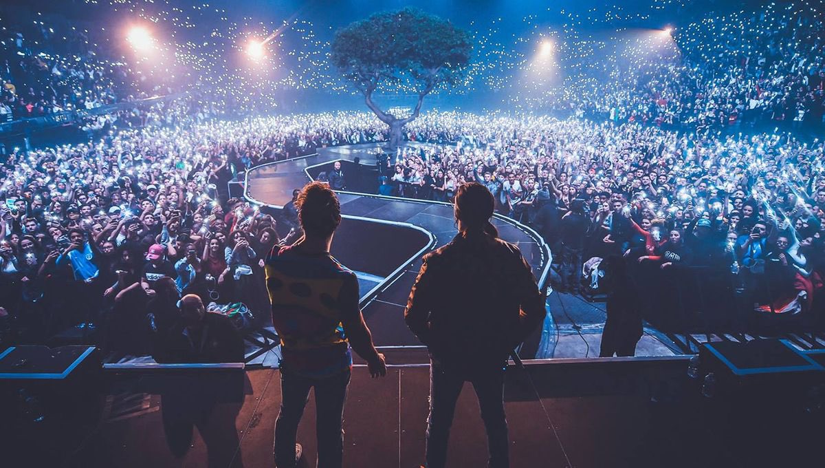 ShadesFrance's tweet image. 🚨OFFICIEL

JEAN CASTEX annonce la réouverture des discothèques et le retour des CONCERTS DEBOUTS pour le 16 FÉVRIER !