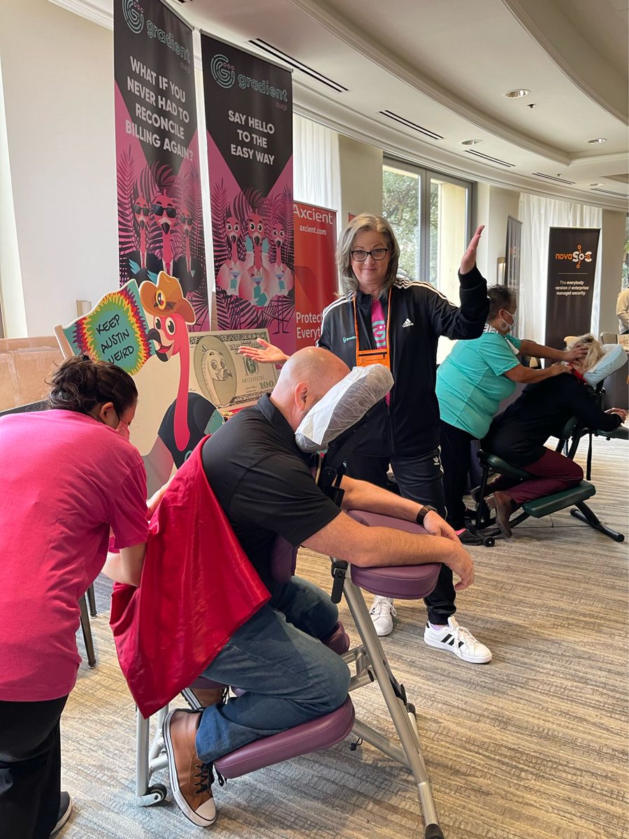 meetgradient's tweet photo. Everyone’s flocking to our booth today! Come by and say hello, and stay for a massage! We’re having a Flamazing time!
#RobinRobins #ProducersClub #MeetGradient #Billable https://t.co/1xJaUKpDLu