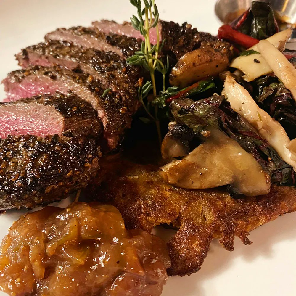 locusonmain's tweet photo. 🍖Join us for a local favourite, our weekly Thursday Butcher's Choice feature!👉https://t.co/BnX8DpUym6
🍳Brunch Hours: 10AM-3PM. Reservations highly encouraged! 👉https://t.co/7bCcfjIOOK
Reservations highly encouraged! #OpenforTakeout #OpenforDelivery #OpenforDining https://t.co/jCCyWXwz65