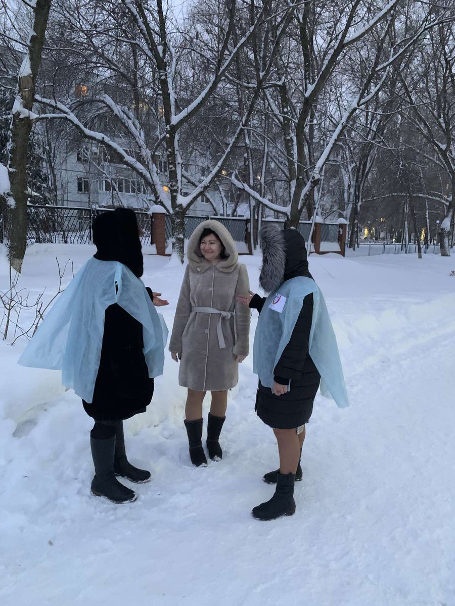 20 января родительский патруль #Лицей57 во время рейда по территории 10 квартала провел 12 бесед с жителями микрорайона. Нарушений не выявлено.
#Родительскийпатруль63
#РодителиЗАбезопасноедетство