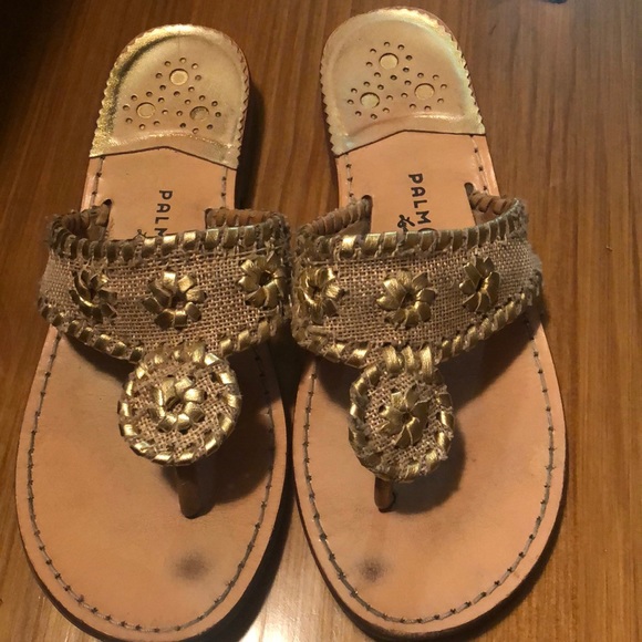 PlaidPosh's tweet photo. So good I had to share! Check out all the items I'm loving on @Poshmarkapp from @Johnna14742420 #poshmark #fashion #style #shopmycloset #palmbeachsandals #zara #handcrafted: https://t.co/oUgS5afNNH https://t.co/MaN0eQgvSr