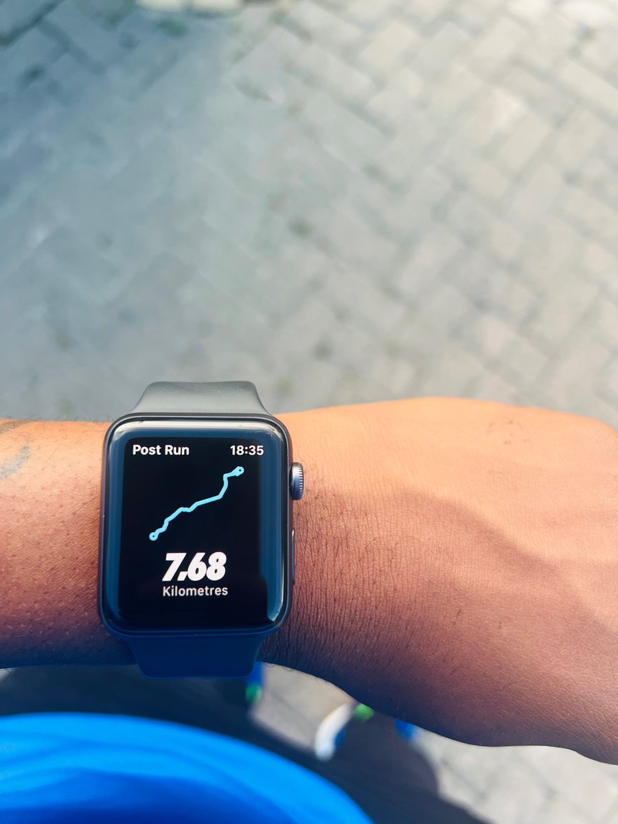 Ola_Ernestozn's tweet photo. After a hectic day, a run at sunset is a great way to come back to center and end the day in a beautiful way.#weonlygetbetterwithtime #runningwithtumisole #fetchyourbody2022 #7kmrun๐โโ๏ธ ๐ค๐๐ฝ https://t.co/XTW45q2kI6