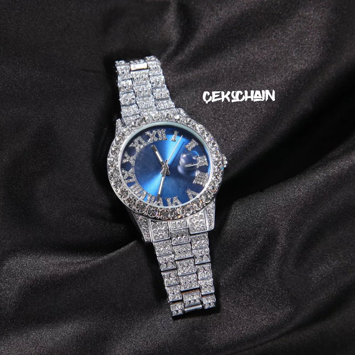cekochain's tweet photo. ÇEKO blue ICED OUT WACH https://t.co/iQIA6rvb2k da satışta. Bu eşsiz ürüne sahip olmak için internet sitemizi ziyaret etmeyi unutma. https://t.co/1fkArr18gD