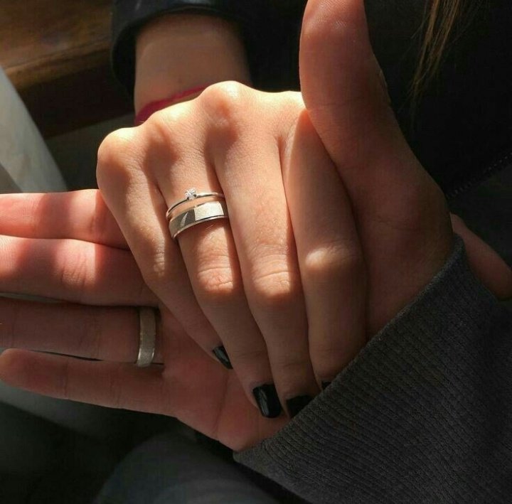 ml_e11's tweet photo. " واختر لنفسك شخصًا إذا قَست عليك الأيام يكن لكَ فيه عشمٌ لا يخيب".♥️ https://t.co/lBanwJMuKh
