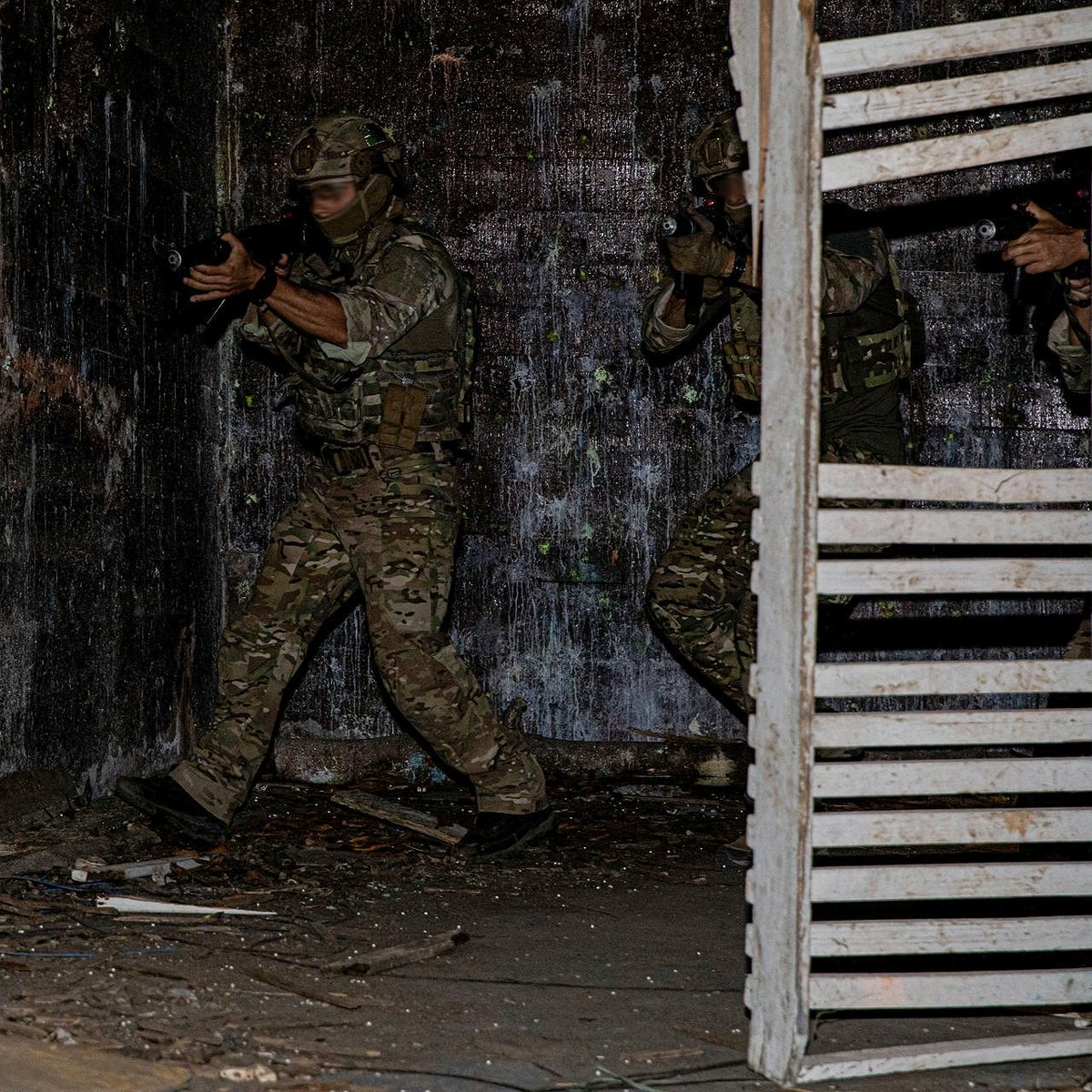 tacticalporn's tweet photo. 🇵🇹SOF members during CQB training.
#SpecialForces #SOF #CQB #SOFEC https://t.co/X6EkDCVg72
