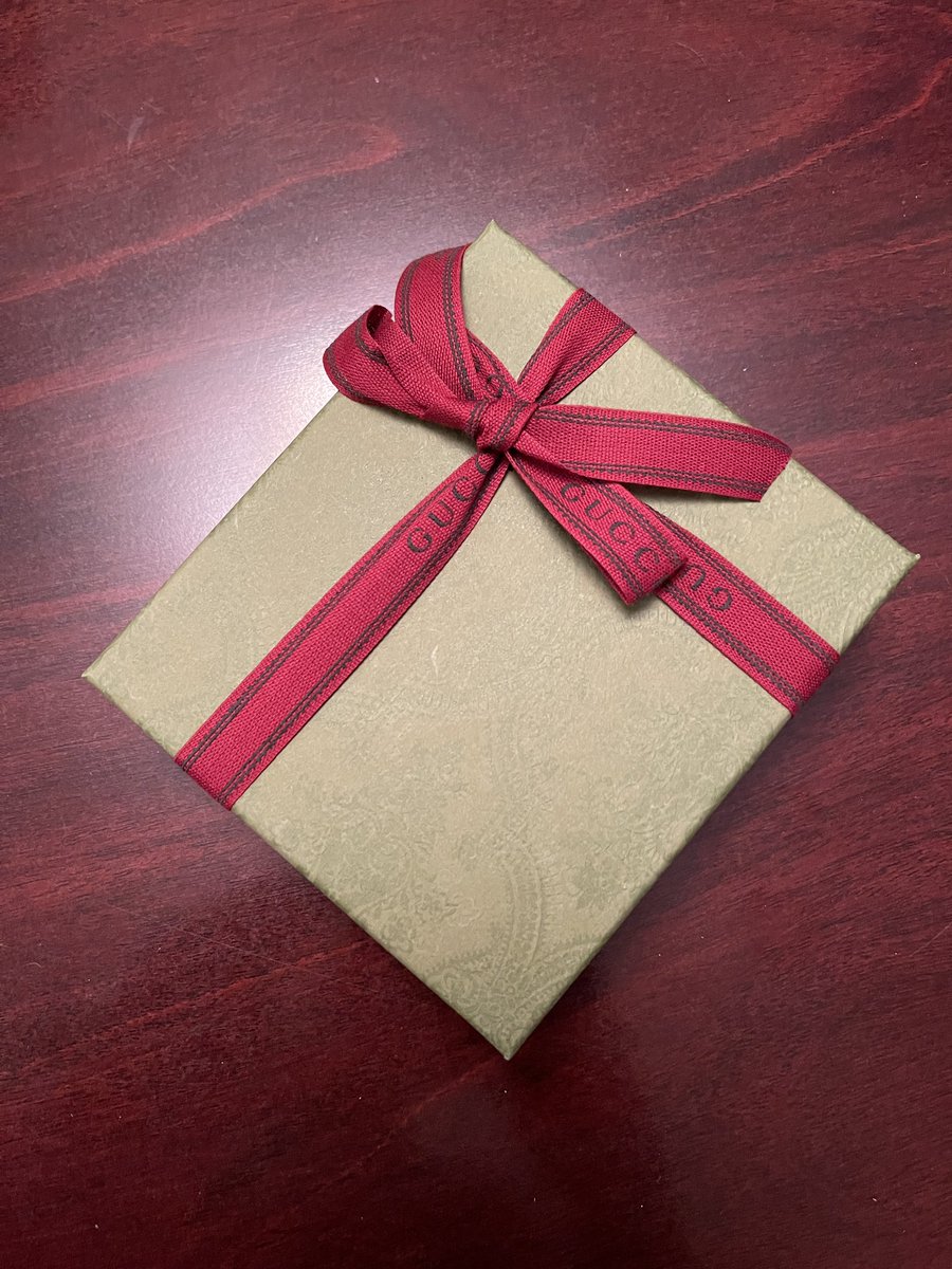 WhiteBoyMag's tweet photo. Thank you! @gucci for my wallet for my birthday! https://t.co/lPSbaOMIX5