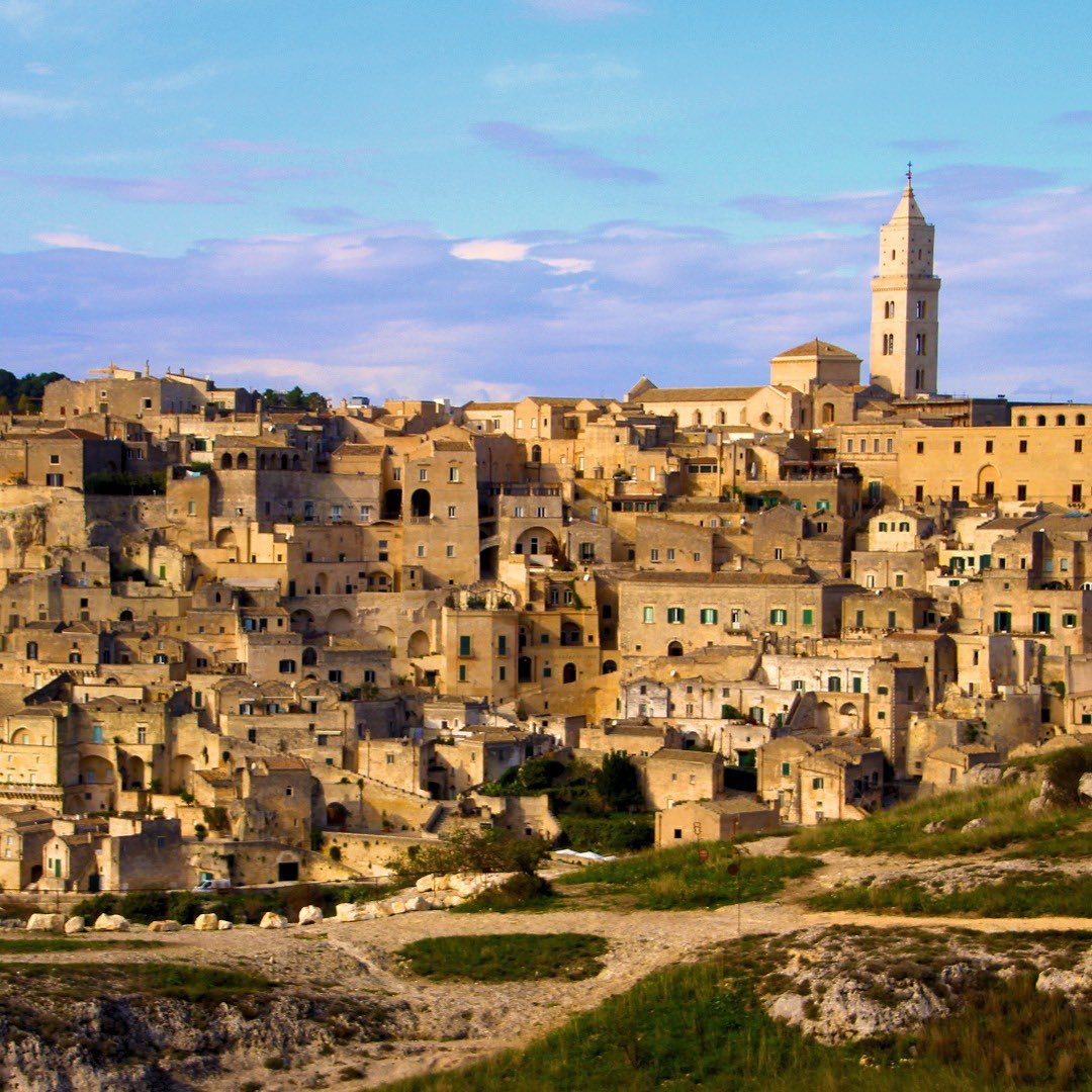 dani_paluan's tweet image. Ora vi diremo una cosa che vi lascerà un po’ di sasso: MATERA 😅
⁣
Meta consigliata dai brothers⁣
@dani_paluan paluan &amp;amp; @axell_0498  🌎
⁣
Link ig ⬇️
instagram.com/p/CY9Yq2XNyWw/…

#matera #sassidimatera #basilicata⁣
#materacittàdeisassi #materasassi 

⁣