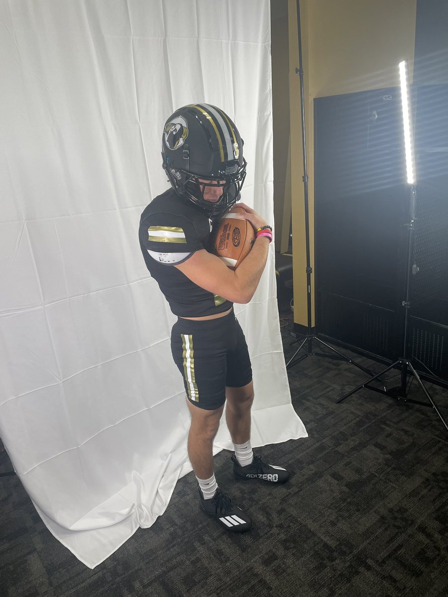 grider_jack's tweet photo. After a great phone call with @CoachL_UNCP I’m thankful to receive an opportunity to further my football career at UNC Pembroke. @UNCP_Football @UNCP_CoachRich @CoachRoller5 @jshu15 @Dillon_Football https://t.co/S8GvBz2mk2