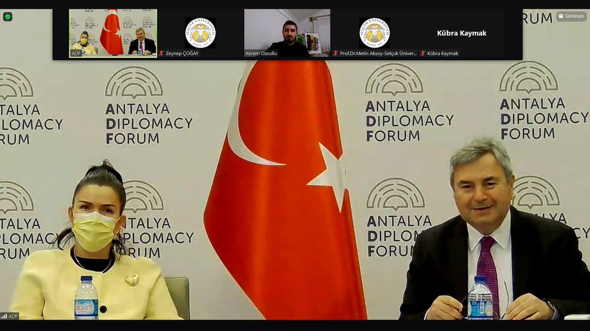 Suiat_SU's tweet photo. SUİAT olarak “Türk Dış Politikasında Kamu Diplomasisi/Antalya Diplomasi Forumu” başlıklı programımıza teşriflerinden ötürü; Büyükelçilerimiz Murat Karagöz ile Elif Çomoğlu Ülgen’e ve Rektörümüz Prof. Dr. Metin Aksoy’a teşekkürlerimizi sunarız. https://t.co/hVGCDCBZ2z