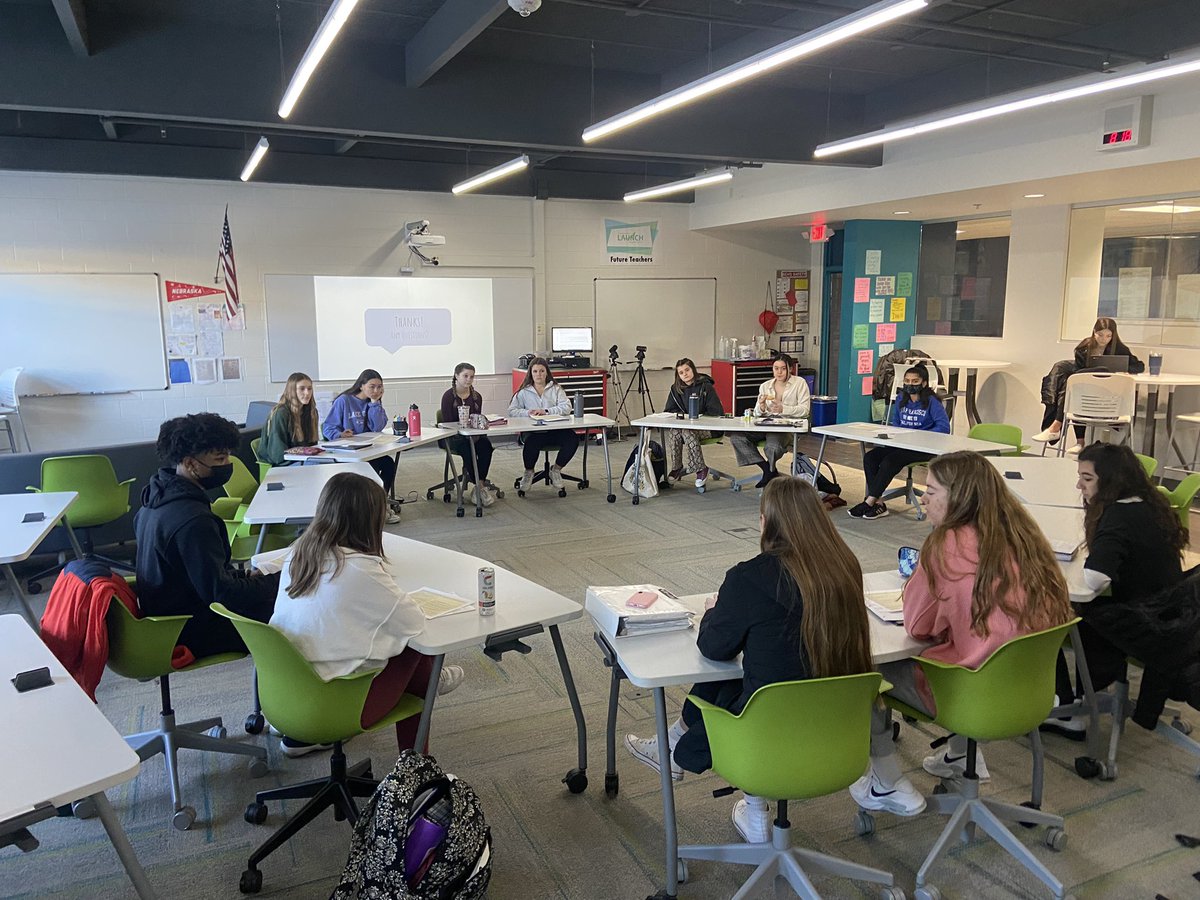 It’s Socratic seminar day in M&amp;H! The discussion was around refugee healthcare and empathy building. Working to grow global, culturally sensitive thinkers. <a href="/launch_sde/">LAUNCH in Elmbrook</a>