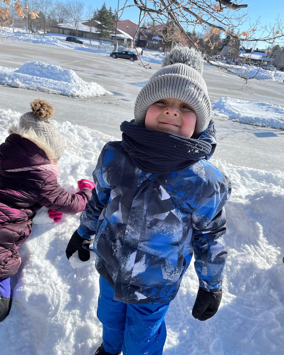 KinderKollegePS's tweet photo. The sun 🌞 is shining, the snow is crunching ❄️ and the KinderKollege Kids are having “snow” much fun!
#bestrecessever #snowmuchfun #snowdaynoway #snowdaynowayfunday #winterfun❄️ #snowsnowsnow https://t.co/BAZraA6PjZ