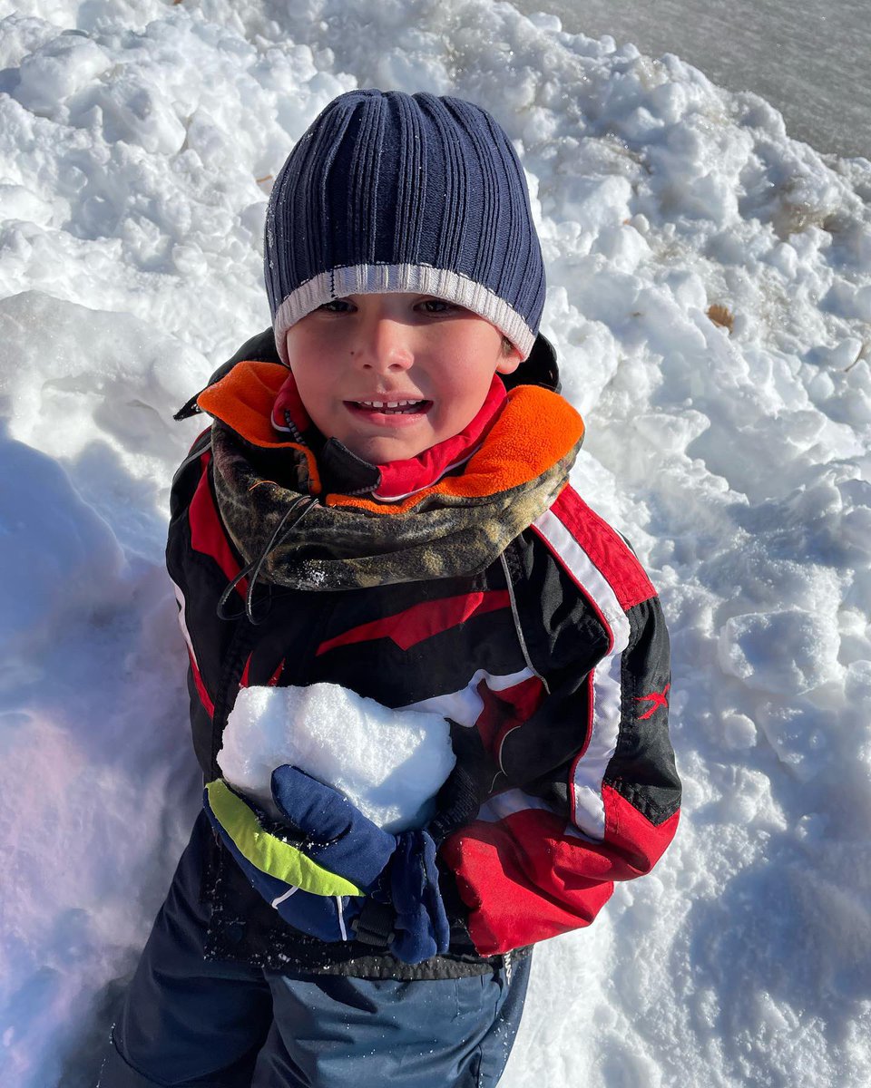 KinderKollegePS's tweet photo. The sun 🌞 is shining, the snow is crunching ❄️ and the KinderKollege Kids are having “snow” much fun!
#bestrecessever #snowmuchfun #snowdaynoway #snowdaynowayfunday #winterfun❄️ #snowsnowsnow https://t.co/BAZraA6PjZ