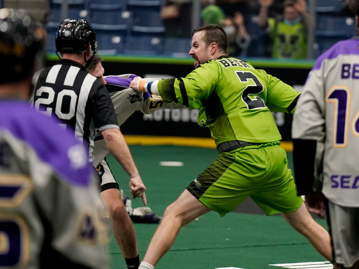 SaskRushLAX's tweet image. Pictures hit harder than words, and players hit harder than pictures. 💪