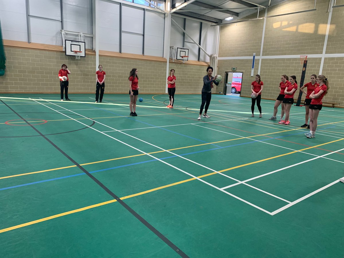 Yesterday our <a href="/giggschool/">Giggleswick School</a> Senior girls were fortunate enough to have a Super League master class with <a href="/netufitness/">netu</a> <a href="/VickiOyesola/">Vicki Oyesola</a> who plays for <a href="/RhinosNetballSL/">NIC Leeds Rhinos Netball</a> <a href="/EnglandNetball/">England Netball</a> 

The girls enjoyed being taught how to attack and got feedback on their match play. 

#GiggSport ⚫️🔴