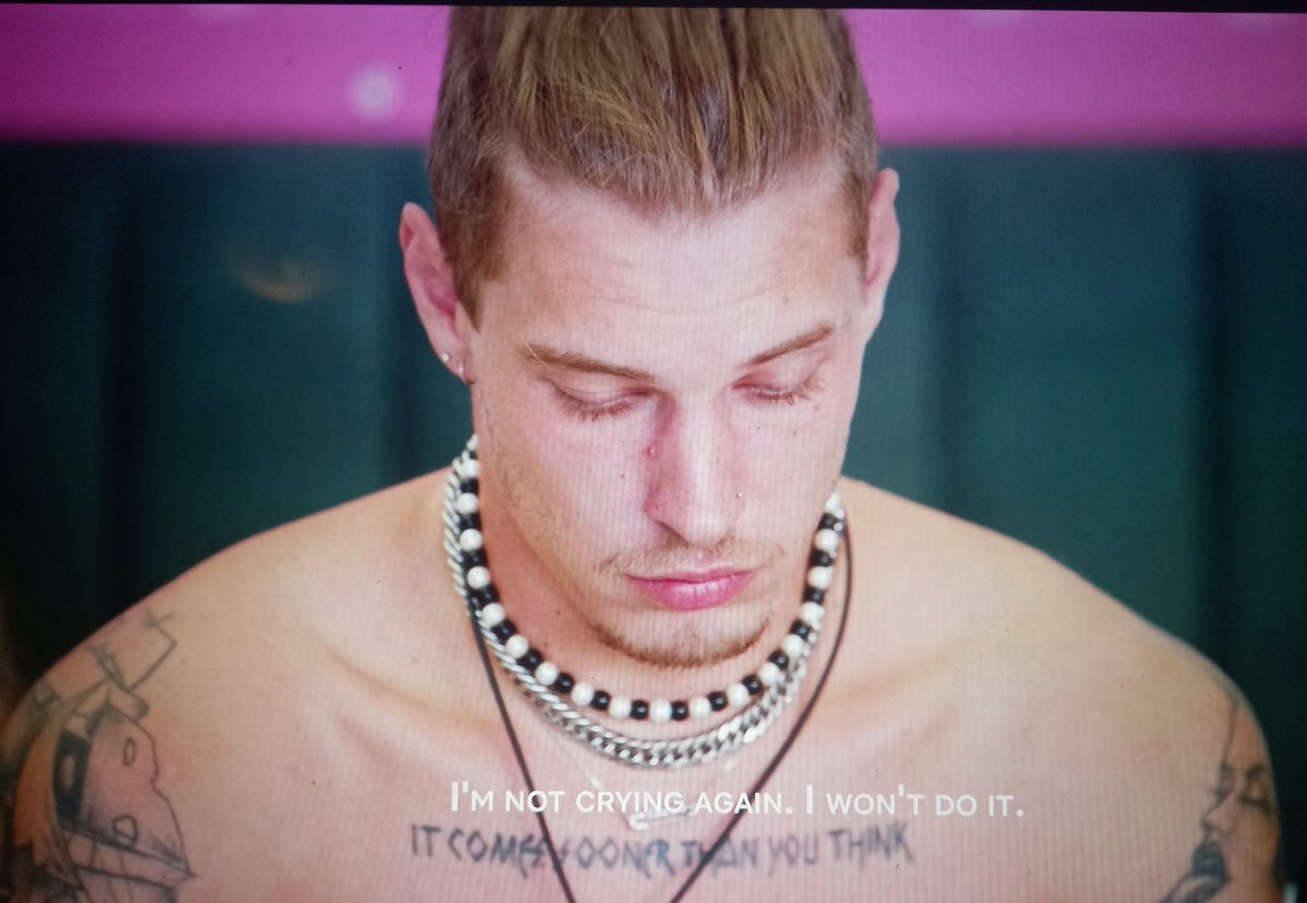 optimisthiccc's tweet photo. Stevan hitting us with the 2022 MOOOOD. The people's sad King. We love him. 😂  #TooHotToHandleS3
#toohottohandle #Stevan #MGK https://t.co/Ad4VRgiMY8