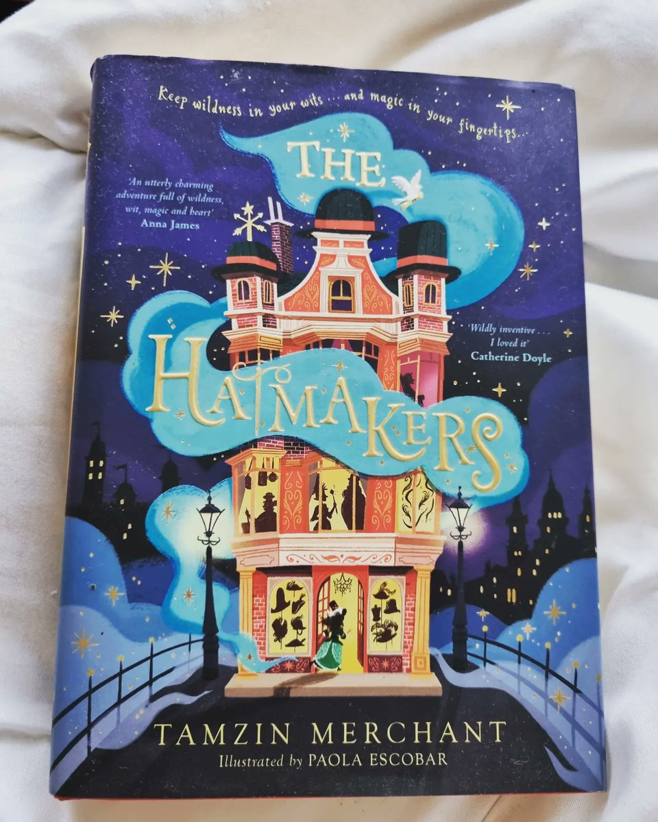 ReadsRina's tweet photo. Currently reading this beauty 😍  I know @TheGavGav7 loves it and it's the January pick for @mgmonthly 197pgs in and I absolutely adore it! 😊 #MiddleGrade #Currentlyreading #BookTwitter https://t.co/JVoBgSX3s3