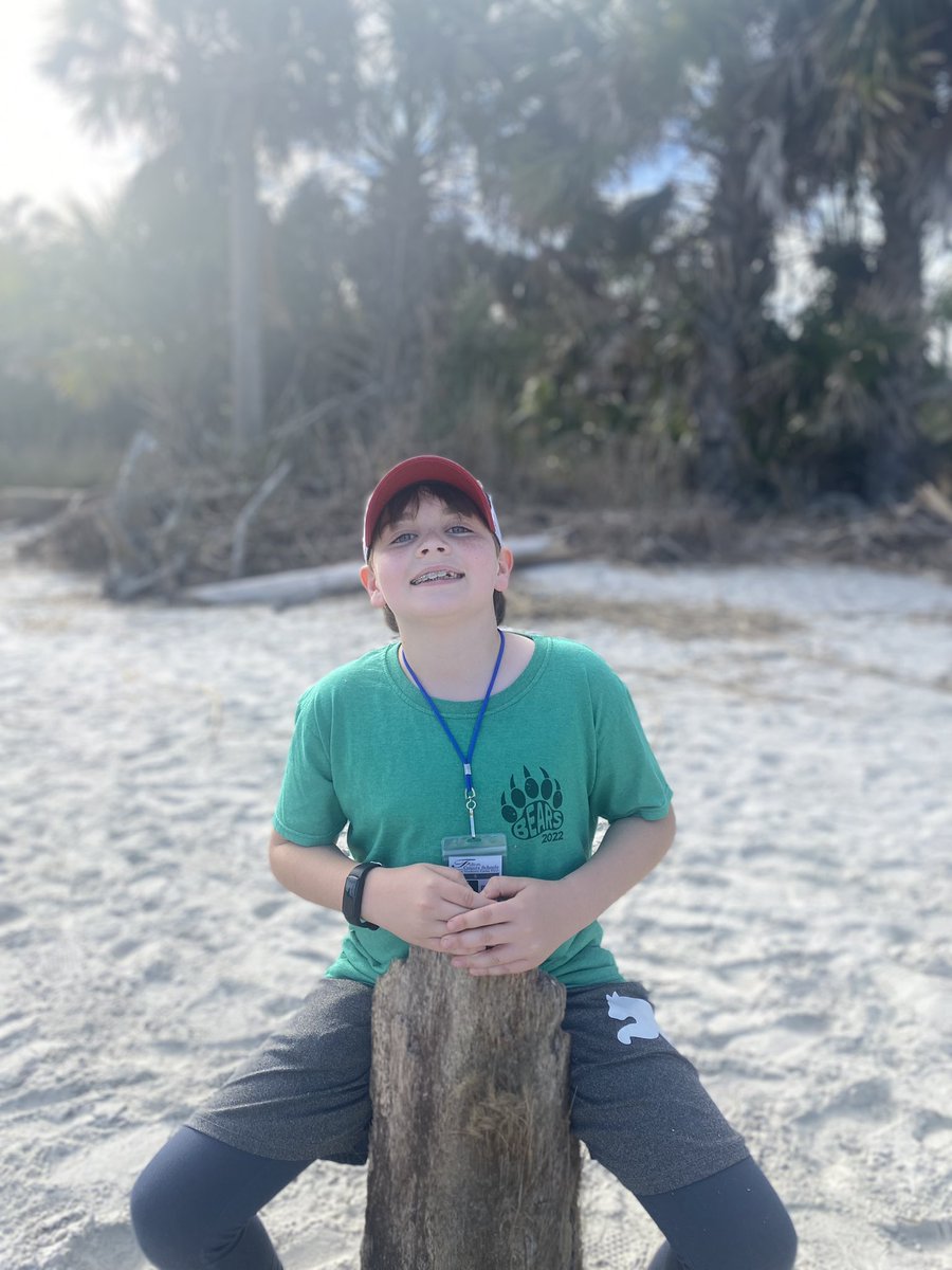 NikkiMaples1's tweet photo. Octopi at north beach!!!
#RNEJekyll22 #rnegreatthings https://t.co/OOcYx00Qfx