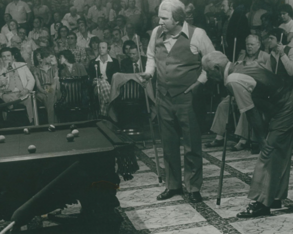 BilliardFactory's tweet photo. #ThrowbackThursday

Billiard Factory has been bringing the family together to have fun, compete and get in the game #Since1975

Can you guess who’s in this picture? https://t.co/v64FJEySSp
