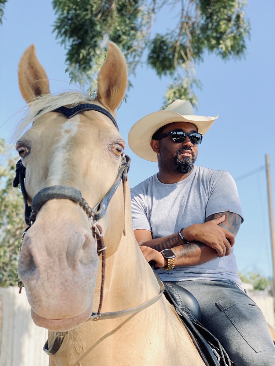 kebmomusic's tweet photo. Watch my new music video 'Good To Be (Home Again)' featuring the @ComptonCowboys tomorrow on @CMT ๐ค #GoodToBe https://t.co/te1Pa48thf
