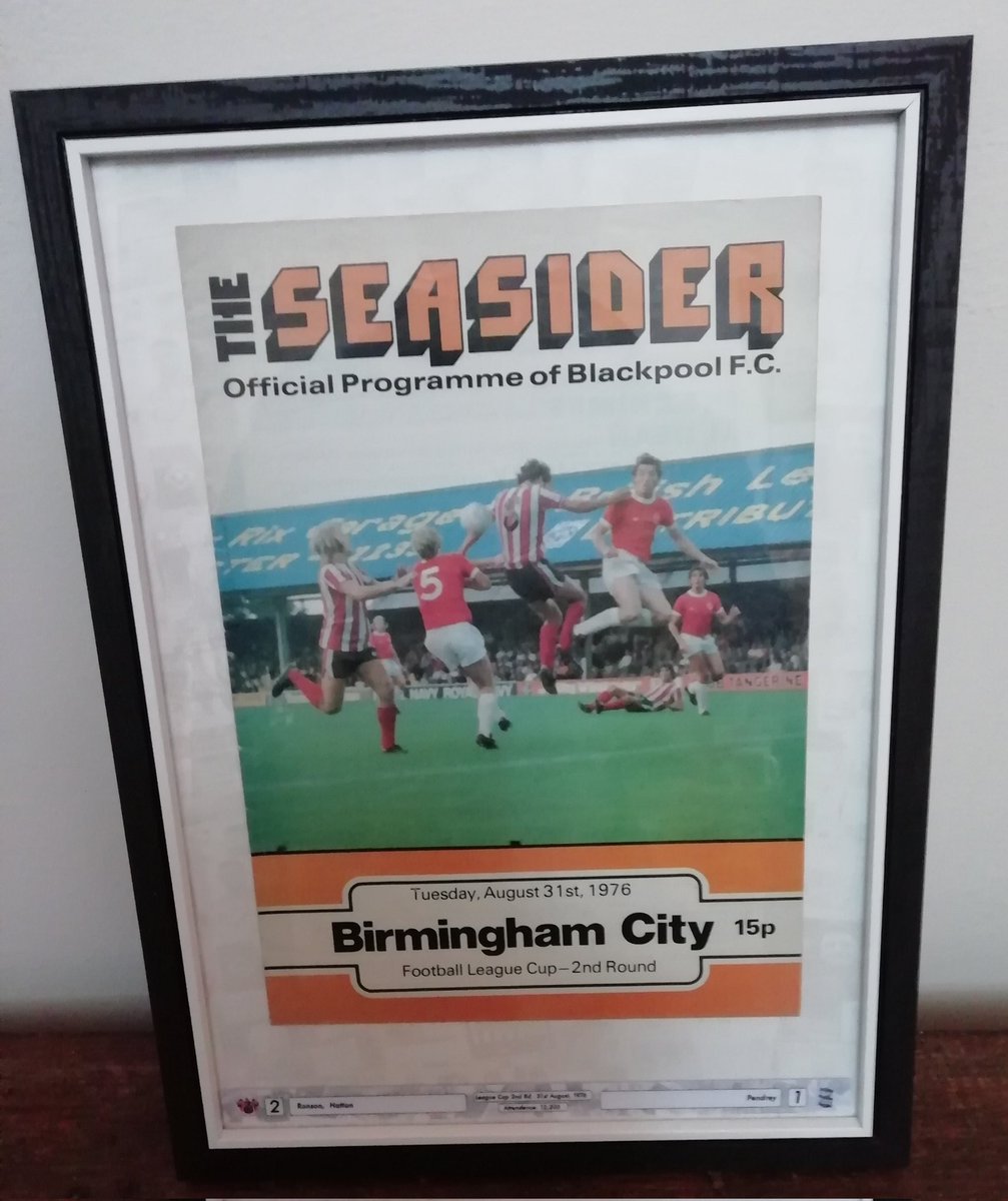 amorisvitae's tweet photo. My mate @watergate99 just made me this bespoke framed Blackpool fc programme. My 1st ever game with my dad August 31st 1976, I'm sure he will be looking down on me thinking of this night. Get in touch with him if you or anyone you know wants something similar as he can help 🍊 https://t.co/EW4c84oOT1