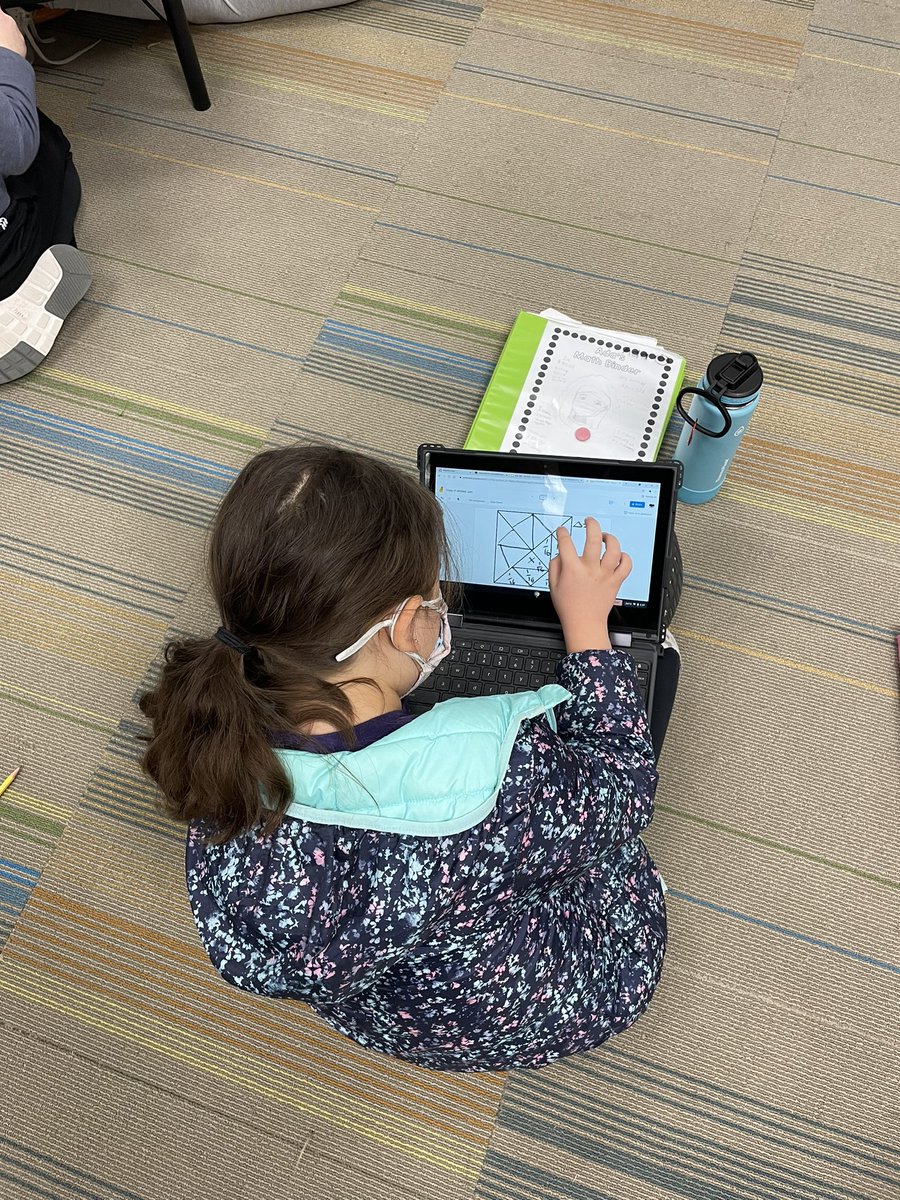 mrsleal4th's tweet photo. Today we used tangram’s to compare fractions. engagement•technology• collaboration  @HortonsCreekES https://t.co/5QnwQ6nzfp