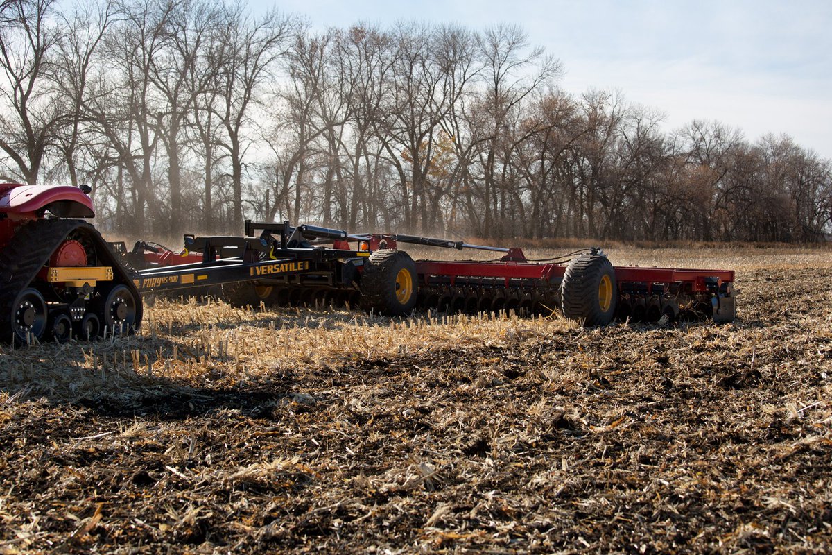 Versatile tweet media