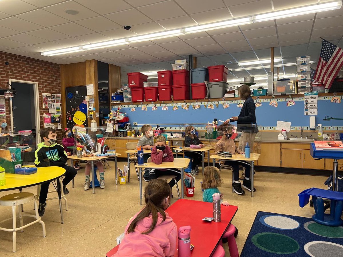 SalisburyCtrl's tweet photo. Nutrition class with Mrs. Sisk https://t.co/AeNJ0K2hoA