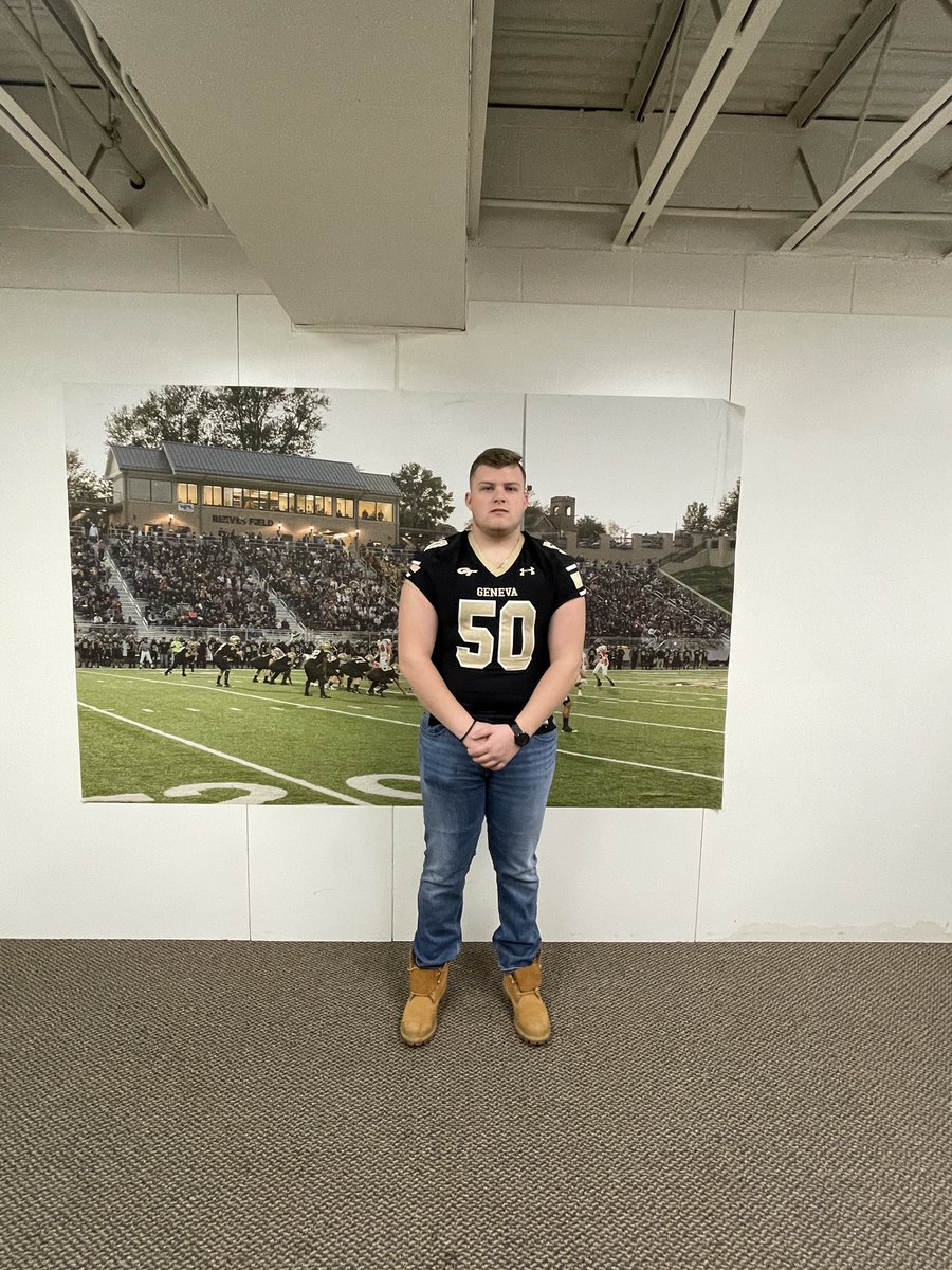 TylerShafer50's tweet photo. I am blessed and excited to receive an offer from Geneva College! Thank you Coach Demarco @CoachContenta @CoachC5454 @COACHPURGE @CoachBensing @GenevaAthletics @MarkoThomas11 @ShaneGoydich1 @coachTzimmer4 @GoldLevel28 @The_Mayor11 @GCCHSFootball https://t.co/LJPenOiEFK