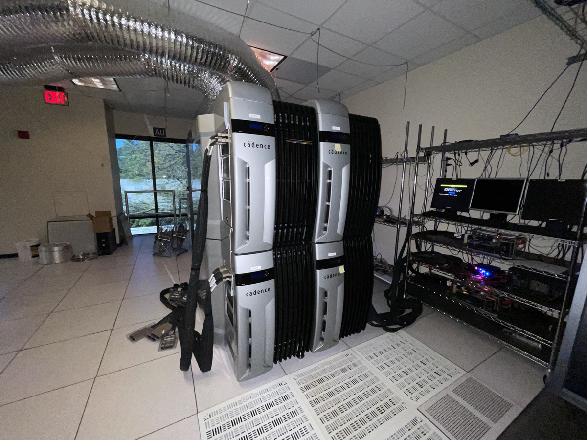 svd360's tweet photo. Centaur Technology Global Online Auction: Featuring a four Cadence Palladium XP II module test station. View Catalog / Register for Auction Here: https://t.co/jFSrb8qWQr #centaurtechnology #informationtechnology #systems #manufacturing #gaming #technology #technologynews https://t.co/LiTihZKRCN