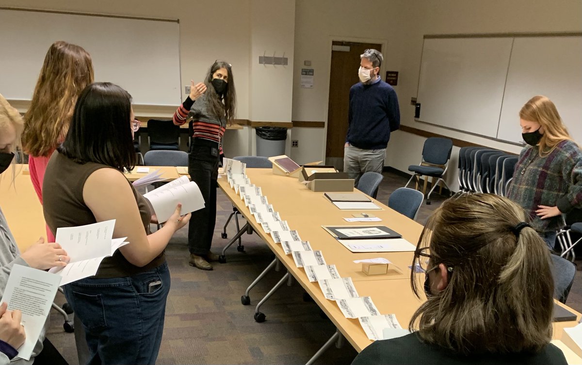 merkeljm's tweet photo. Book Arts 276 was introduced to boundless structure and content today and will be back for more! ⁦@JMUSpeColl⁩ ⁦@JMUlibraries⁩ https://t.co/FUGviGUruN