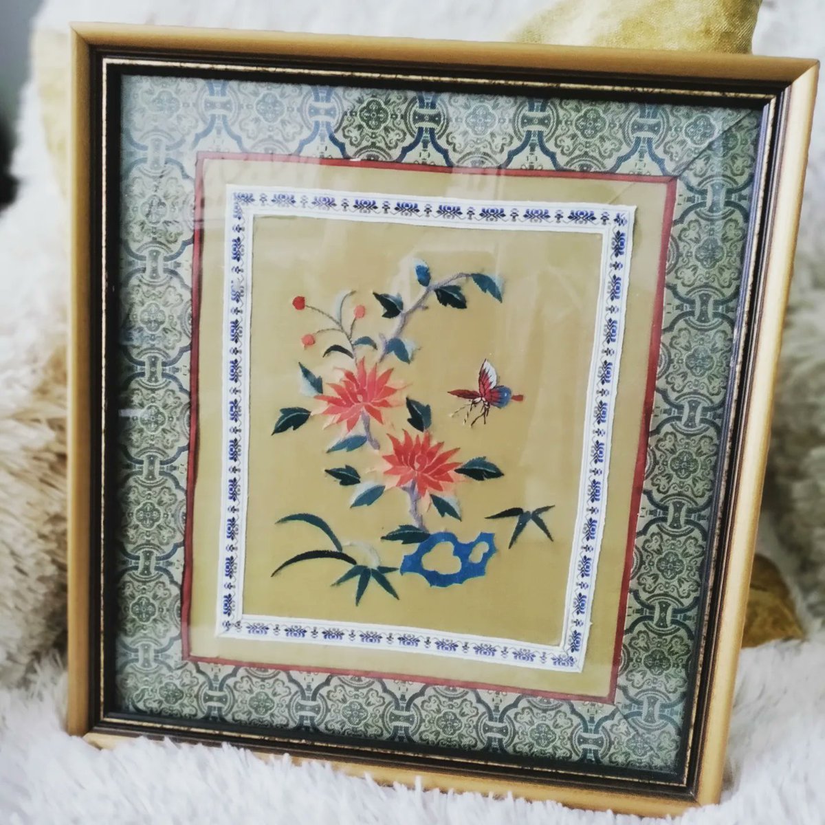 Add some #vintagedecor to your home : newly listed Beautiful Vintage Chinese Silk  Embroidery Pictures #onsale 
#onlineshop 🛍️ @chicdevintage1 ChicDeVintage1.Etsy.com

 #homedecorating  #chinoiseriechicstyle #vintagewallart  #vintagefinds 
#storewidesale #uniquefinds #etsyshop