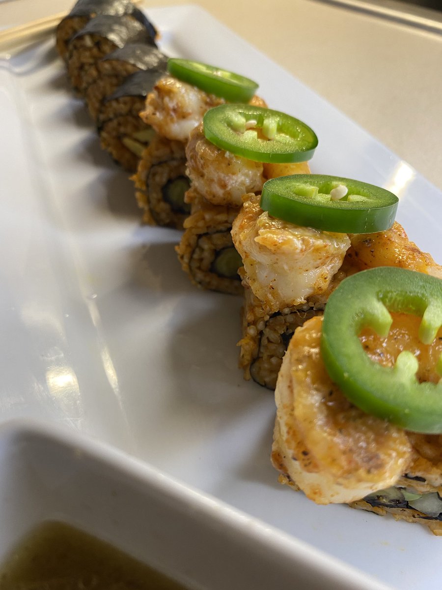 Nedu_bahdguy's tweet photo. I was requested for own twist, shrimp jollof sushi with peppersoup as dipping sauce. https://t.co/gw4aAf3QSK