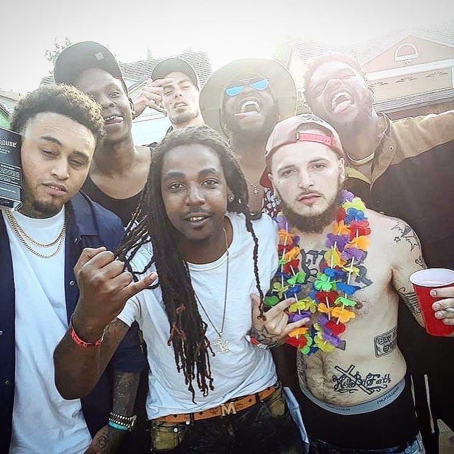 OrphanJayMusic's tweet photo. That Time @Mainey_Mizzfits Threw A Antioch Pool Party For His 💿 Release 🥶 Boy OH Boy. You Had To Be There To Know……. 🥃 🏊‍♂️ It Was Lit. And Of Course I Did What I Do Best On Stage 👊🏼 With @djspindat In The Mix! 9️⃣2️⃣5️⃣🌎 #BIGORPHAN https://t.co/LkIf5XFB6Z
