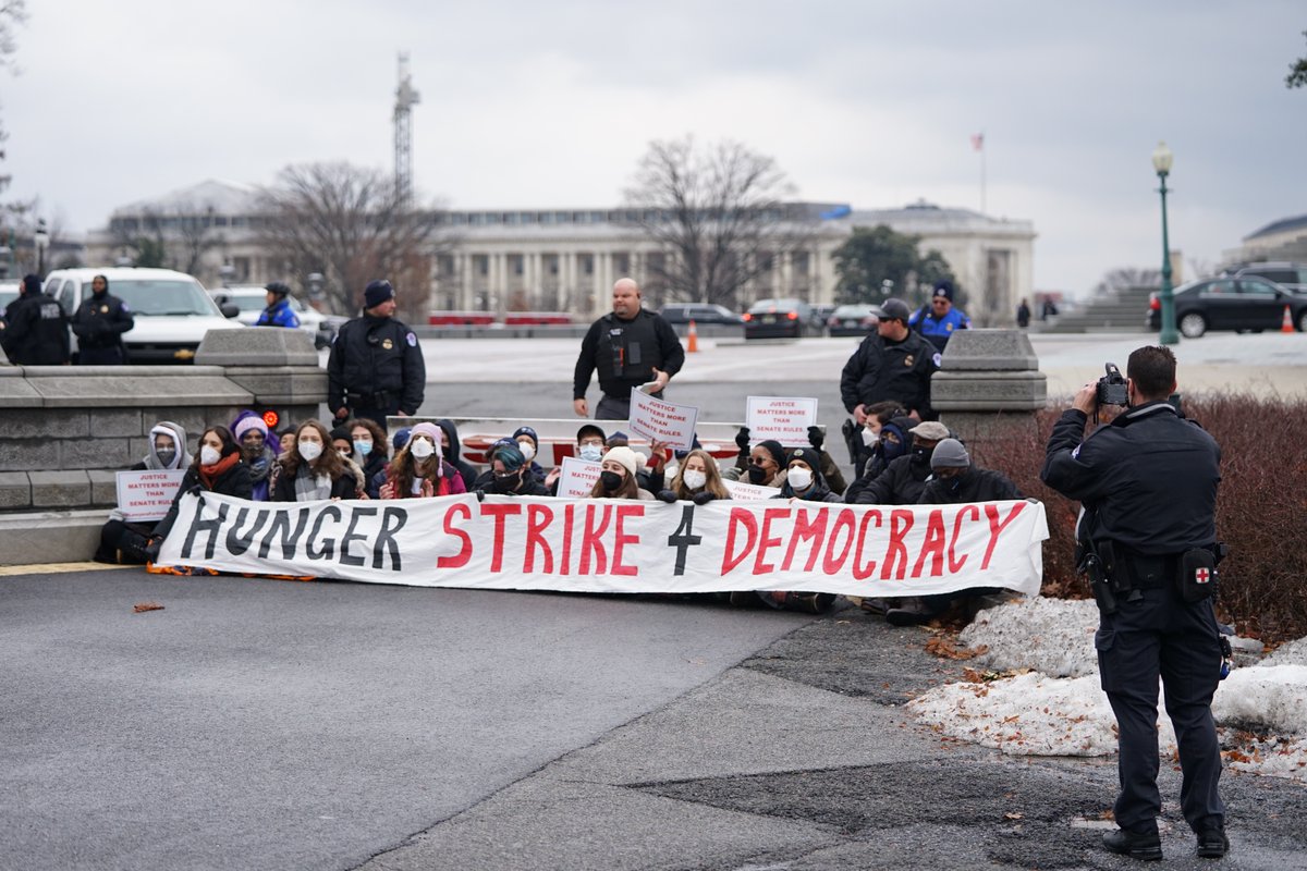 LetsUnpac's tweet image. Earlier today, 28 young people on #HungerStrike4Democracy and their allies (incl. @JamaalBowmanNY!) were ARRESTED outside the Capitol for the SECOND TIME. They were sitting in peacefully at the Capitol, protesting the Senate's failure to pass the #FreedomToVote John Lewis Act.