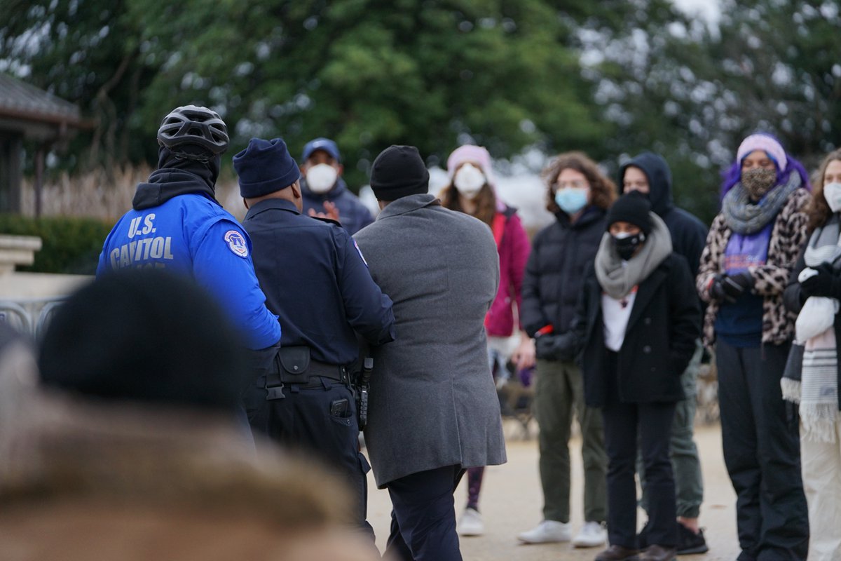 LetsUnpac's tweet image. Earlier today, 28 young people on #HungerStrike4Democracy and their allies (incl. @JamaalBowmanNY!) were ARRESTED outside the Capitol for the SECOND TIME. They were sitting in peacefully at the Capitol, protesting the Senate's failure to pass the #FreedomToVote John Lewis Act.