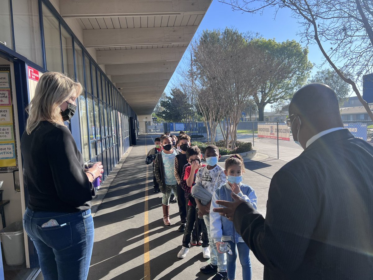 Patrick Henry School tweet media