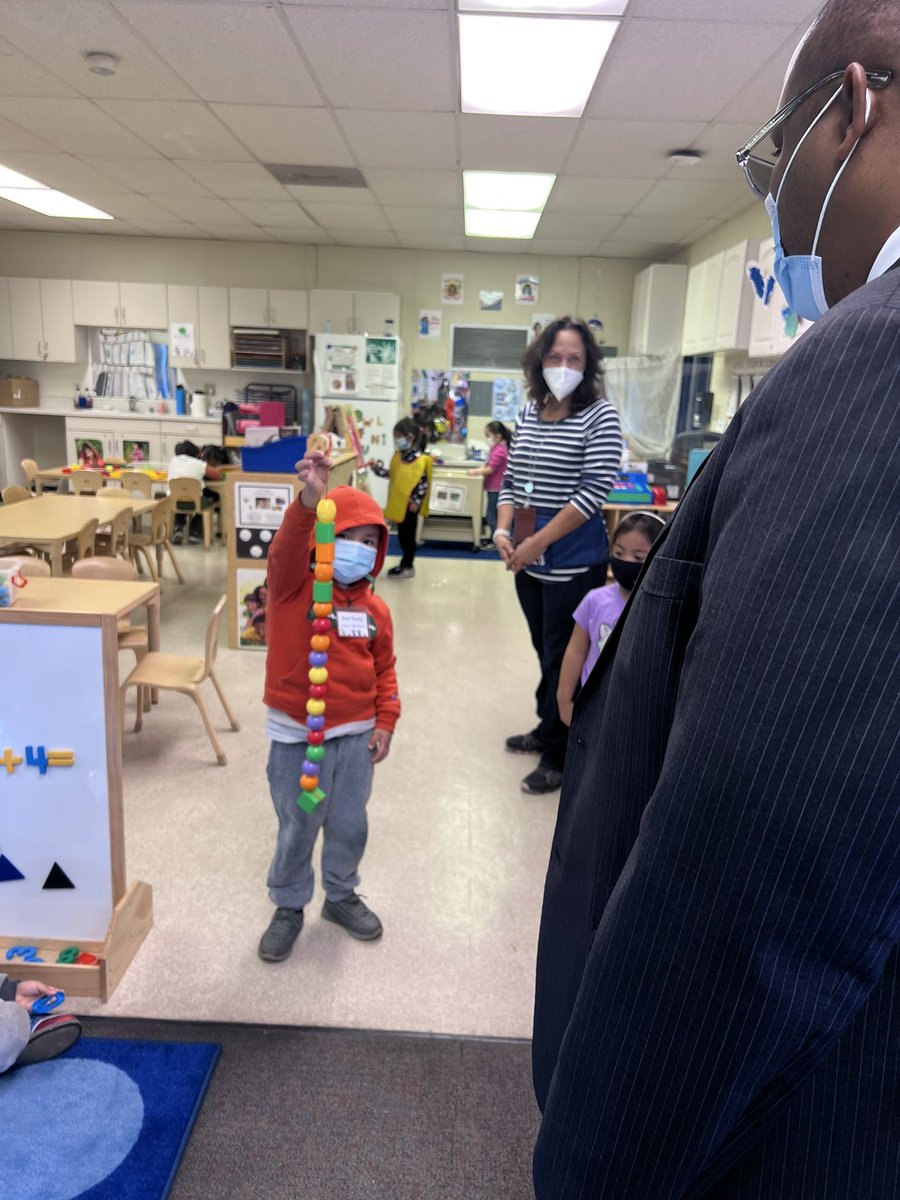 Patrick Henry School tweet media