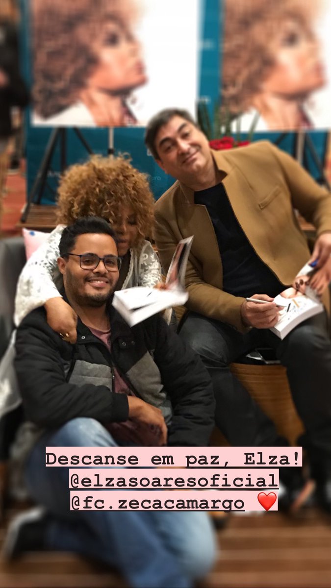 rodrigoalvesbbr's tweet photo. A amada e eterna Elza descansou, mas estará para sempre na história da música e em nossos corações e dos milhares fãs por todo mundo. Feita a vontade de Elza Soares, ela cantou até o fim". ❤️

#repassando #compartilhando #comunicação #música #elzasoares #art #história  #musical https://t.co/tnlgRjL8sK