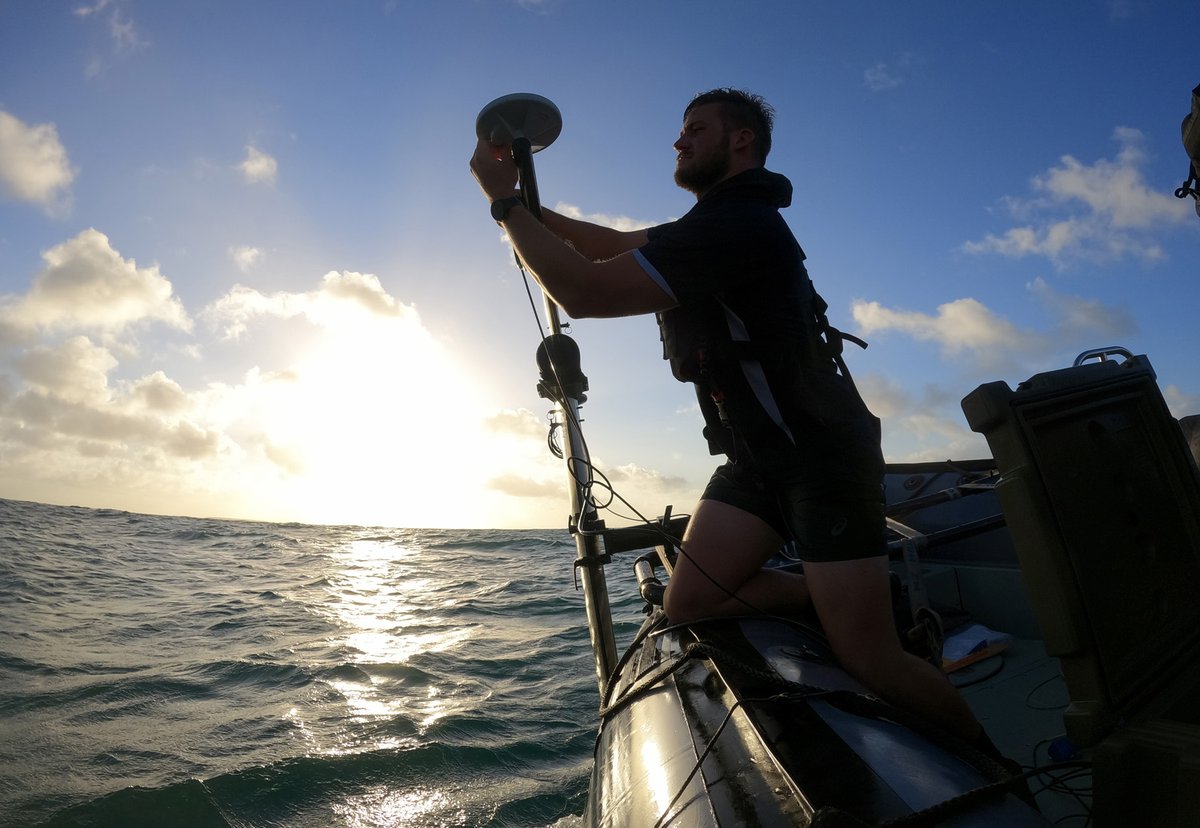 NZDefenceForce's tweet photo. NEWS 📢@NZNavy's #HMNZSWellington arrived in #Tonga yesterday. Hydrographers were immediately deployed to survey approaches to Nuku’alofa in preparation for the arrival of #HMNZSAotearoa this morning. Divers will also check the integrity of the wharf infrastructure.

#Force4NZ https://t.co/lZzDJvu1uR