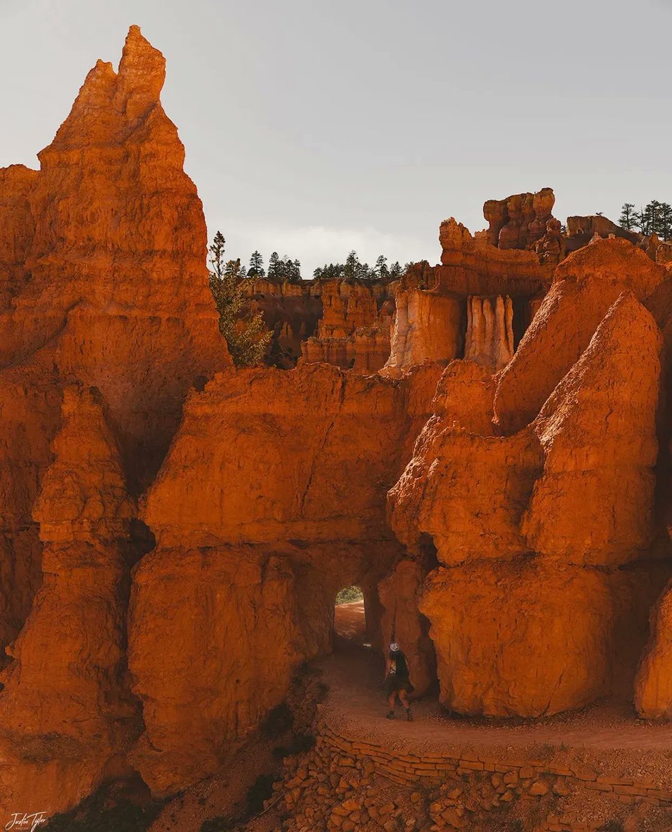 Bryce Canyon National Park, Utah 🇺🇸
📸: <a href="/justinroams/">Justin Tyler</a> | IG