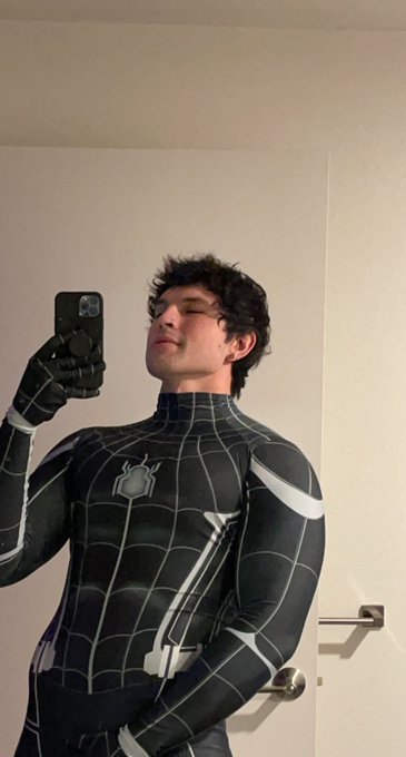 Seen Mj? https://t.co/RCM5iky7ZE